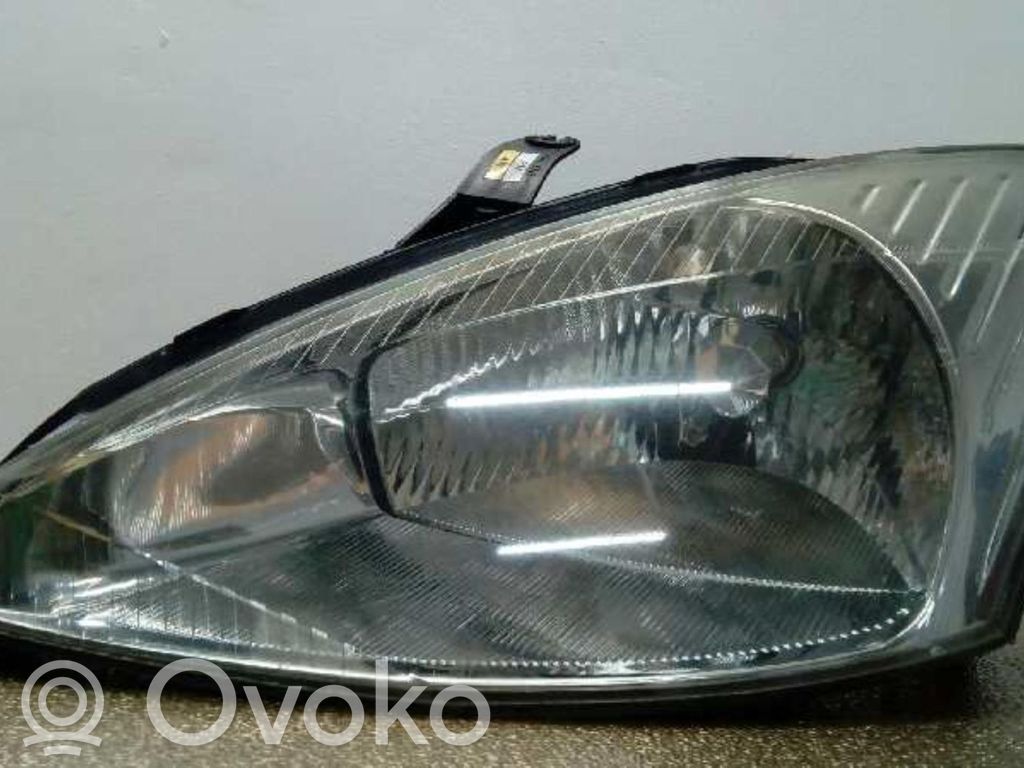 Ford Focus Faro/fanale 
