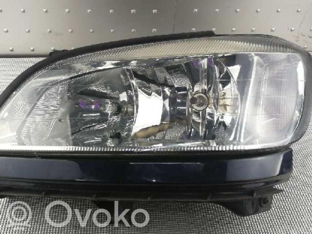 Opel Zafira A Faro/fanale