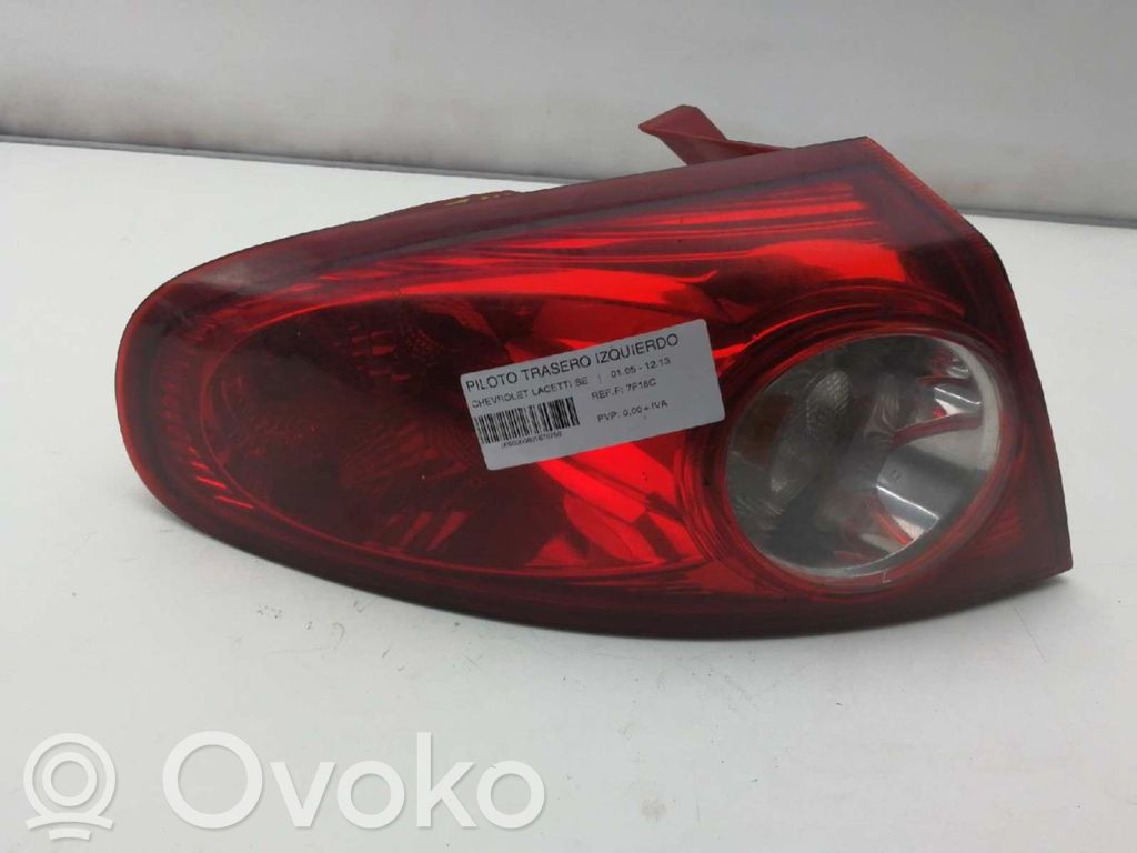 Luz trasera/de freno   7F16C