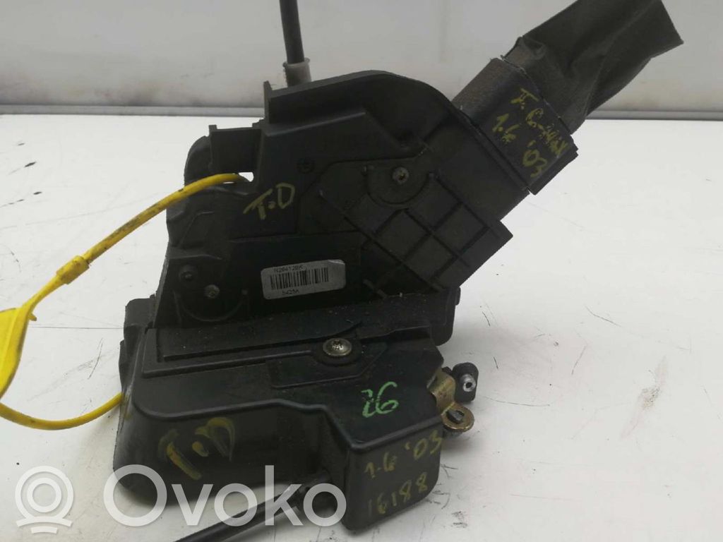 Ford C-MAX I Serratura portiera posteriore 
