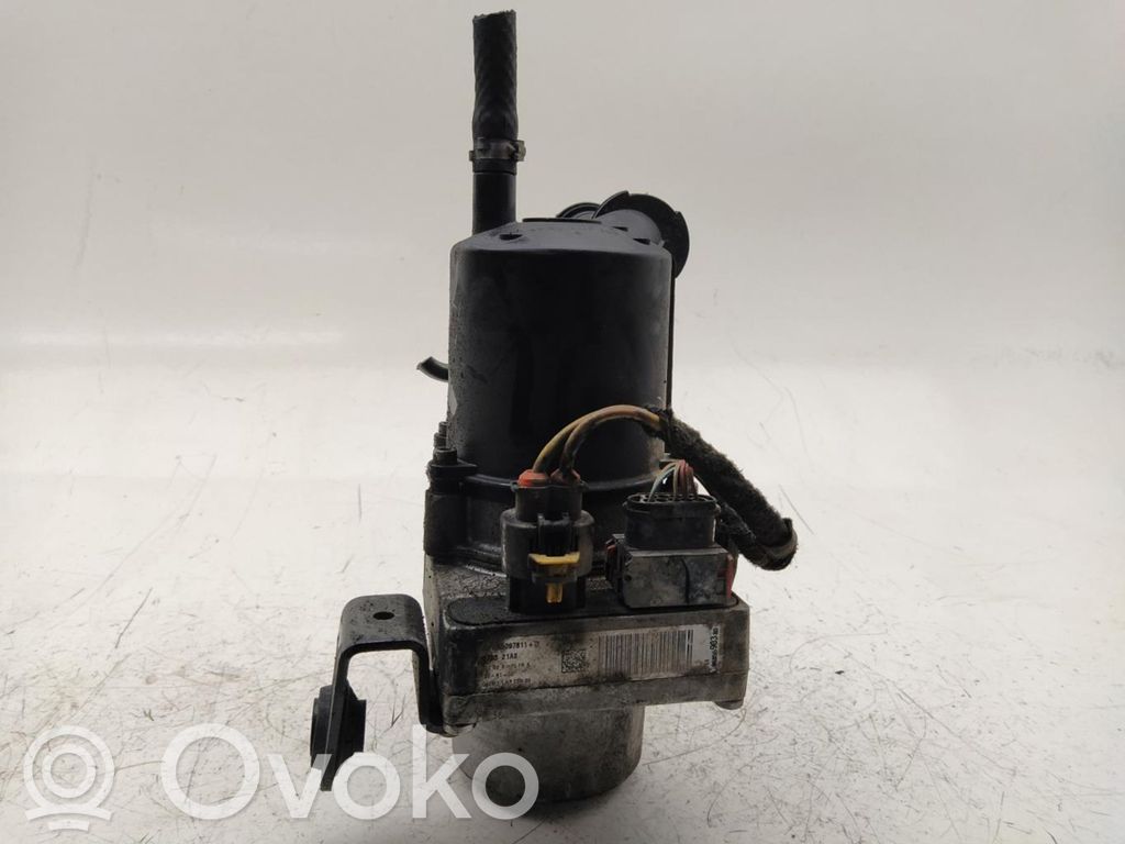 Ohjaustehostimen pumppu   9685590380