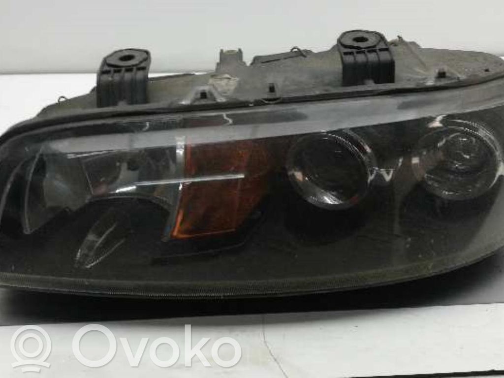 Fiat Punto (188) Faro/fanale 
