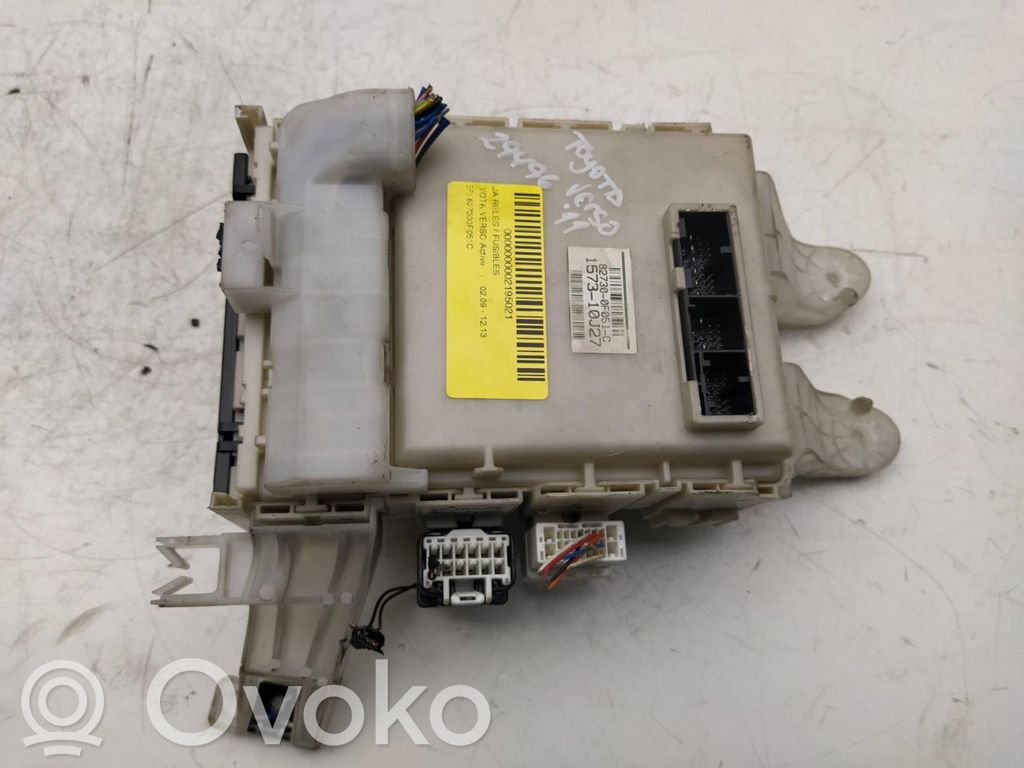 Ramka / Moduł bezpieczników   827300F051C
