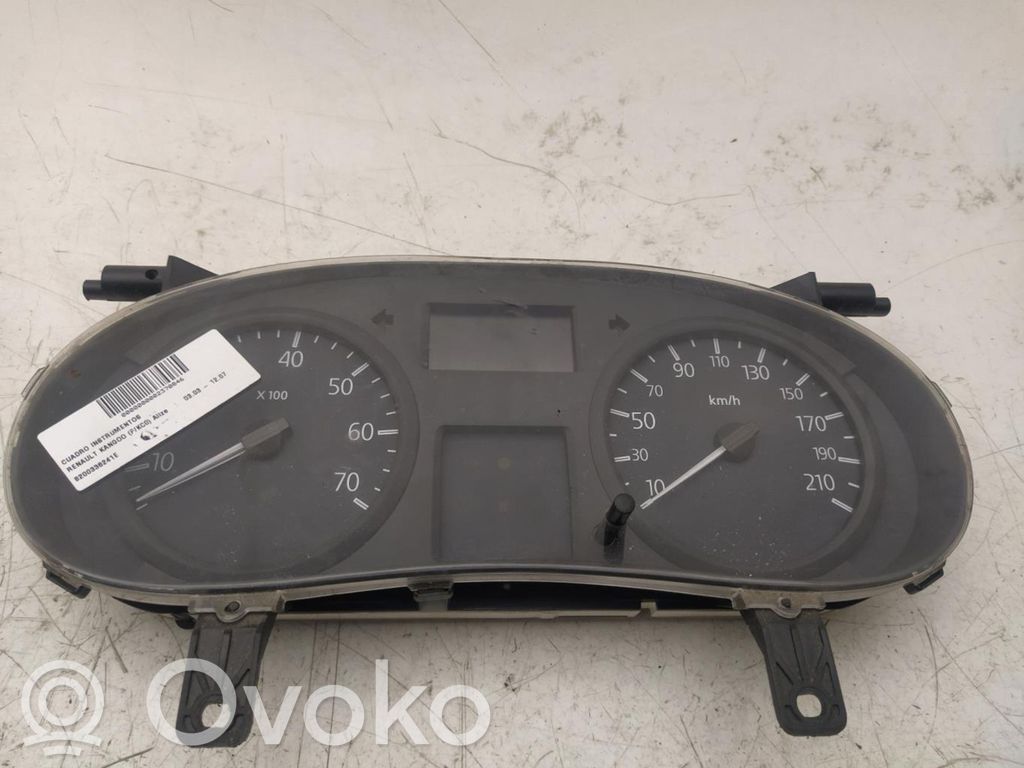 Renault Kangoo I Geschwindigkeitsmesser Cockpit