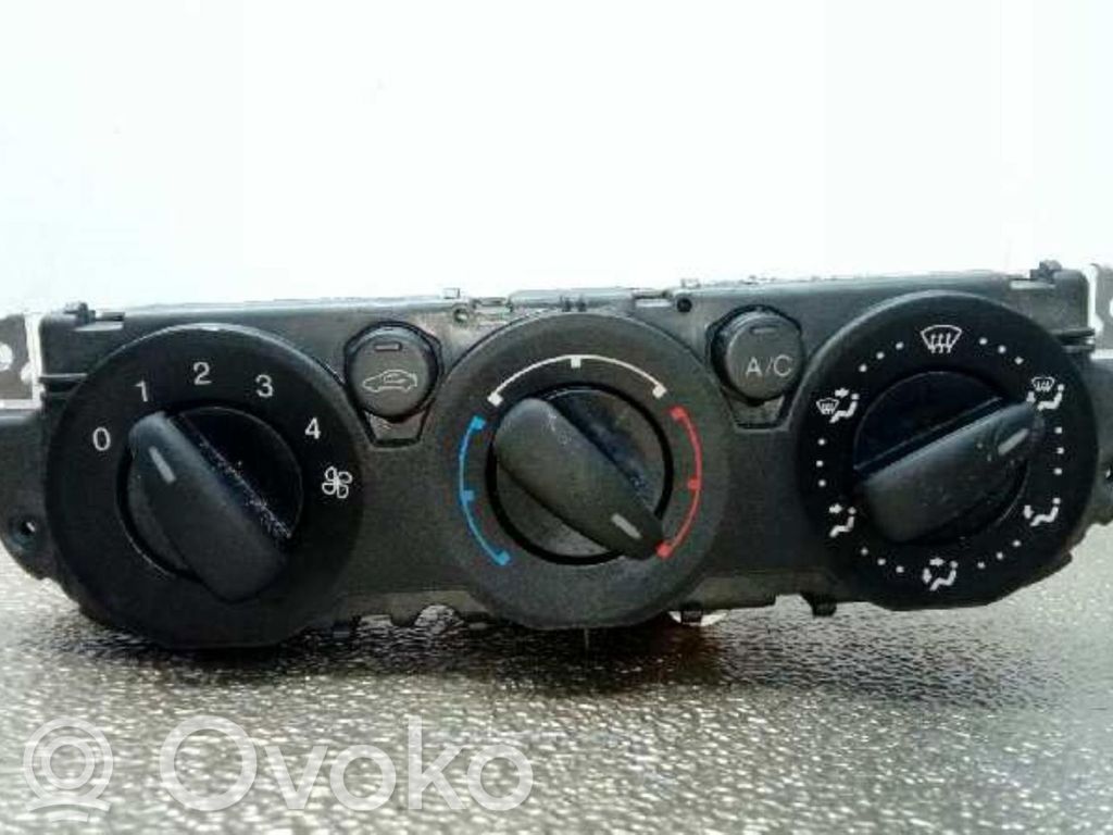 Unidad de control climatización   7M5T19980