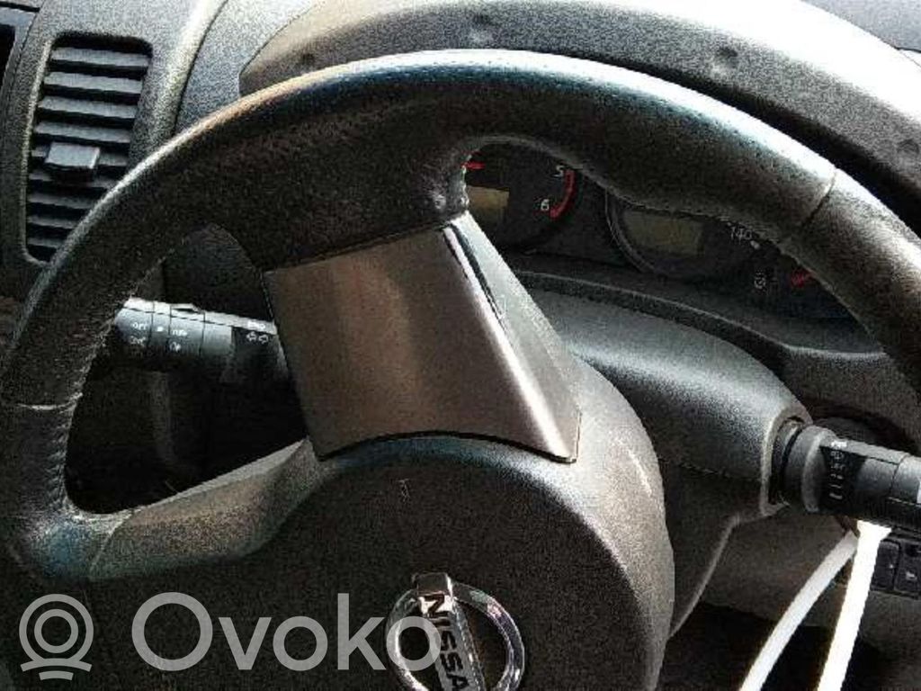 Nissan Navara Interruptor de control multifunción 