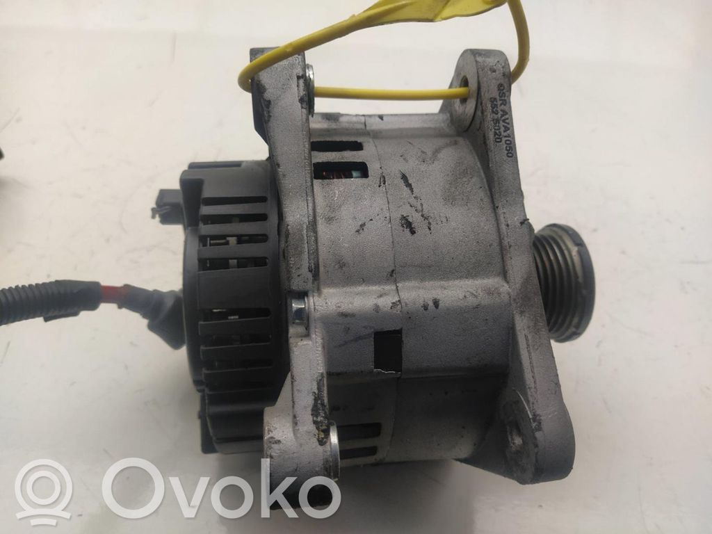 Mitsubishi Carisma Ģenerators 