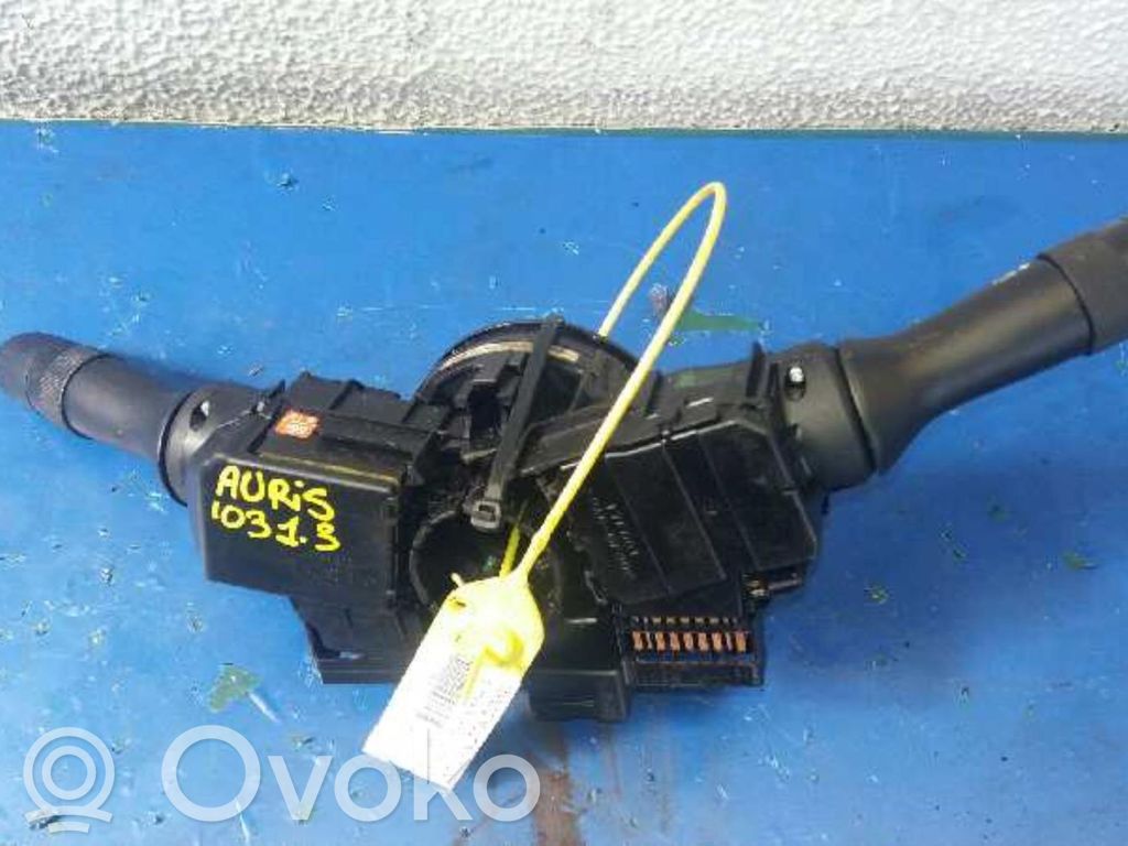 Multifunctional control switch/knob   17F609
