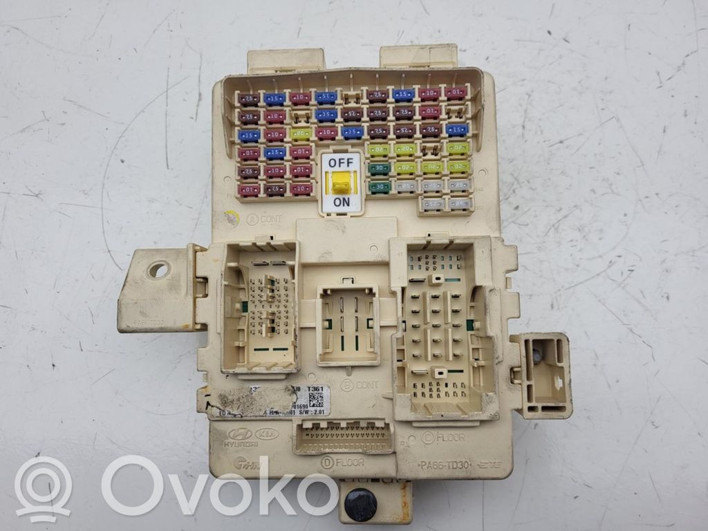 Módulo de fusible   1898009600