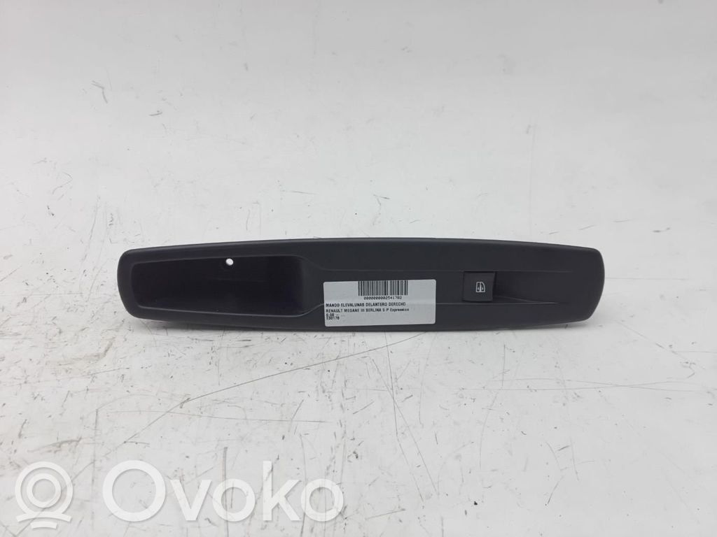 Interruptor del elevalunas eléctrico   E30176