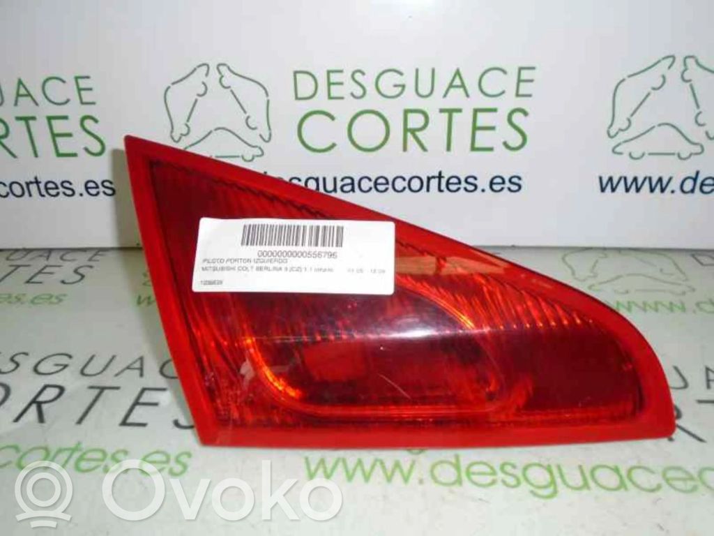 Mitsubishi Colt CZ3 Aizmugurējais lukturis virsbūvē 