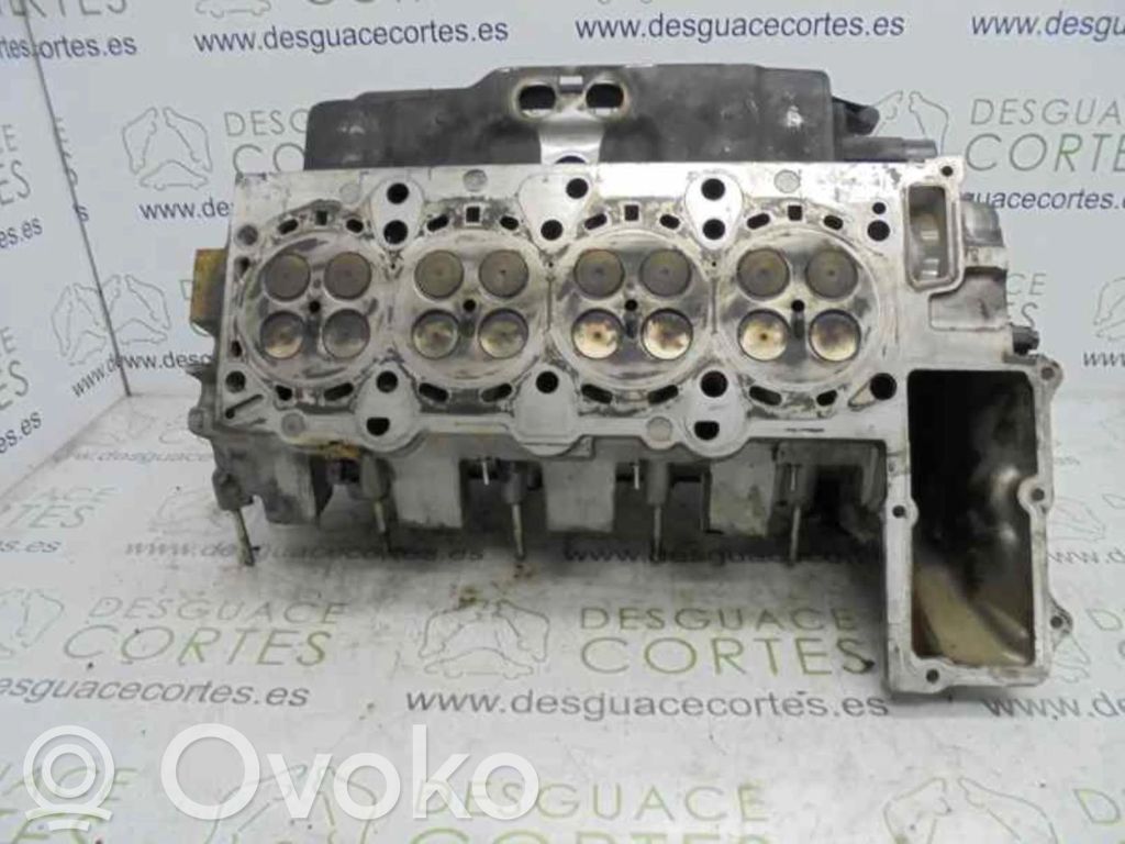 Culata del motor   11127786361