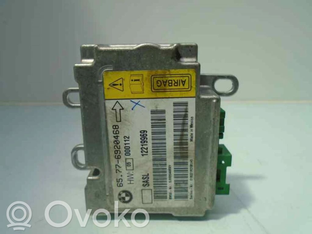 Unidad de control/módulo del motor   65776920468