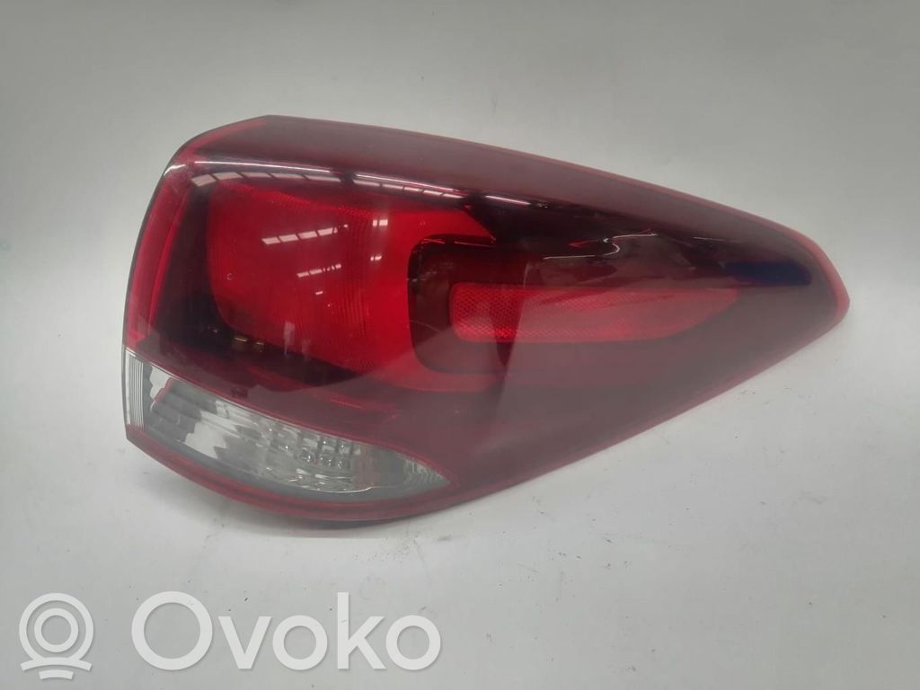 KIA Carens III Takavalot 
