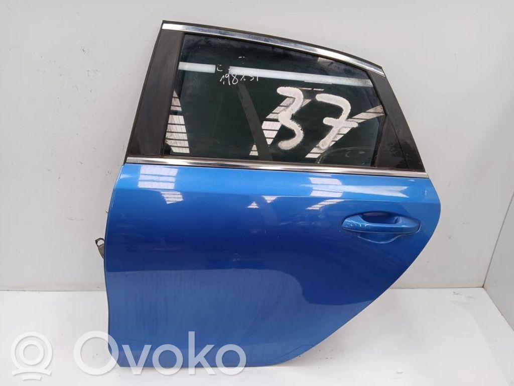 Puerta trasera   77003J7000
