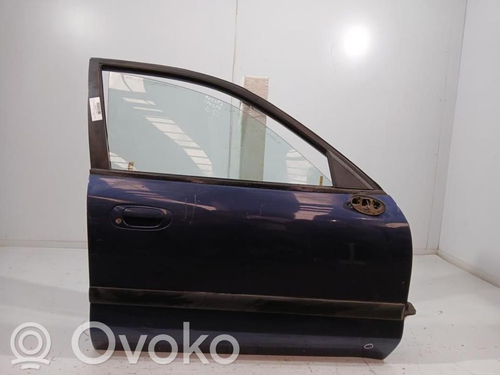 Mitsubishi Carisma Puerta delantera 