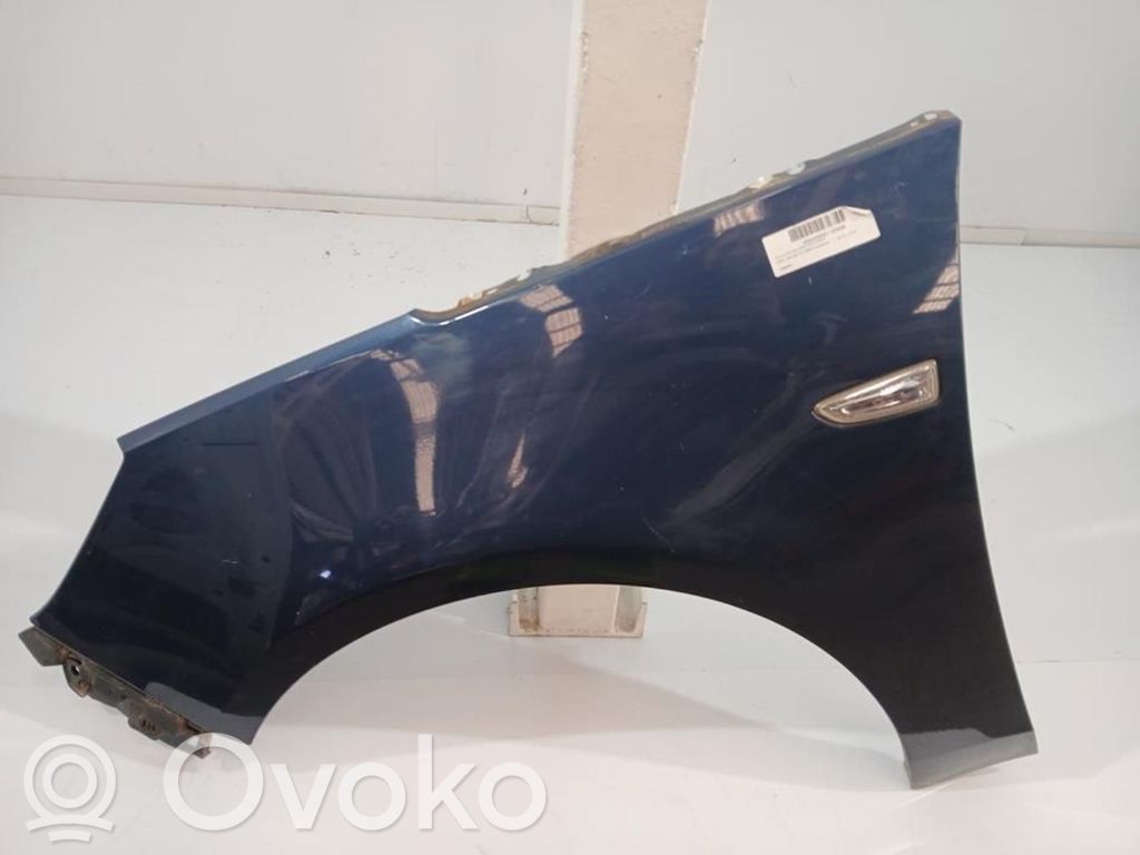 Opel Zafira C Nadkole przednie 