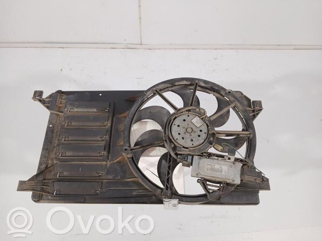 Mazda 3 II Lodówka samochodu dostawczego 
