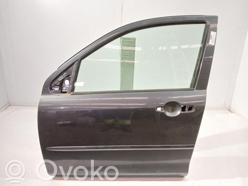 Mazda 2 Priekinės durys 