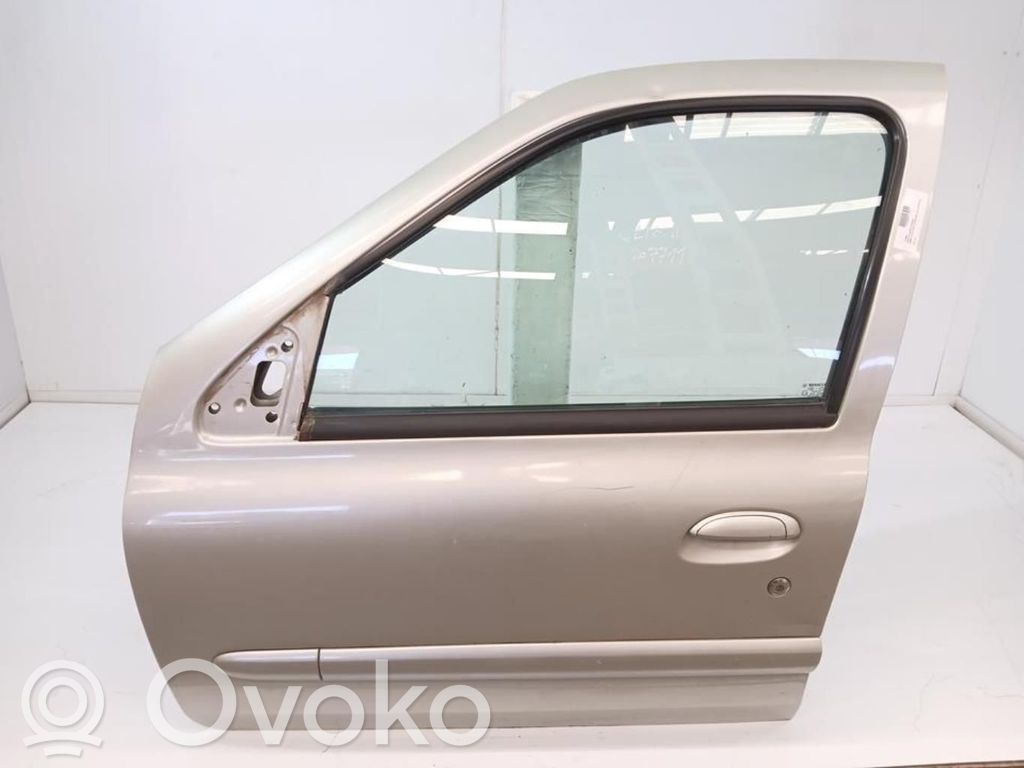 Renault Clio II Puerta delantera 
