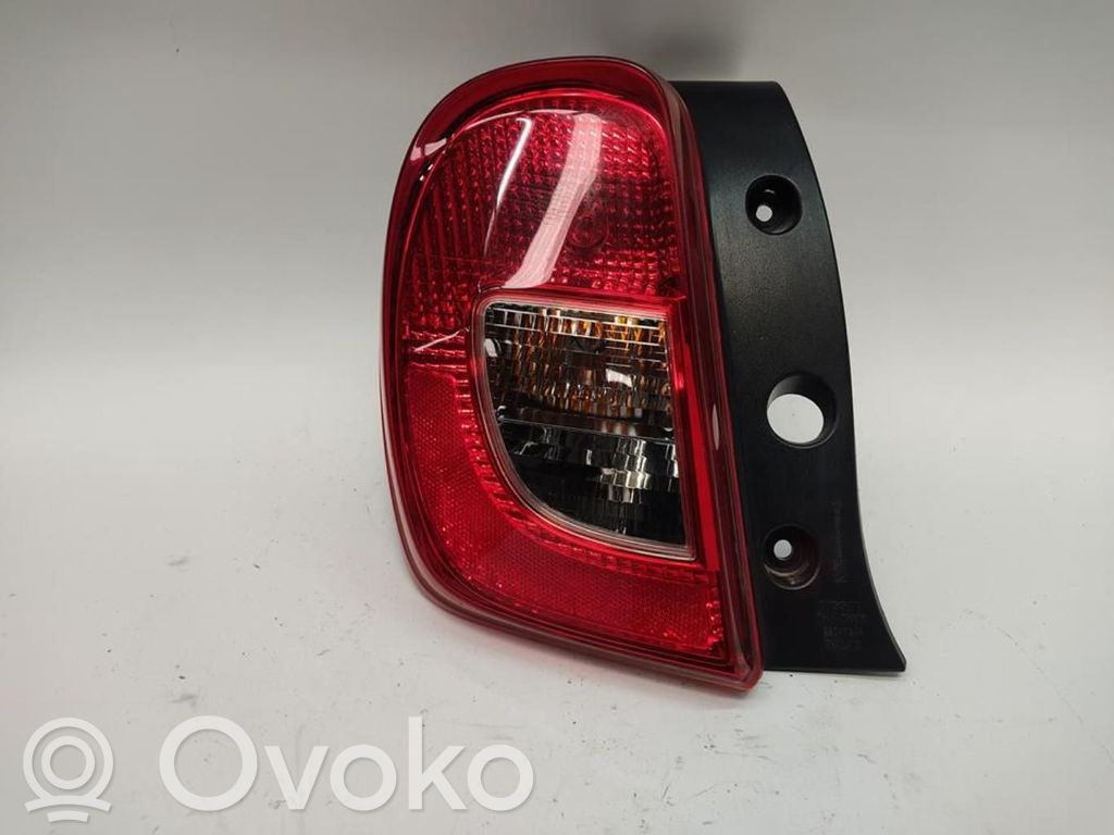 Nissan Micra Luci posteriori