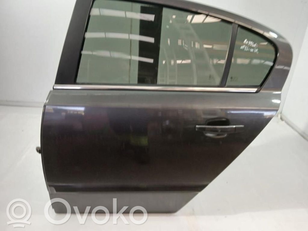 Opel Astra H Puerta trasera 