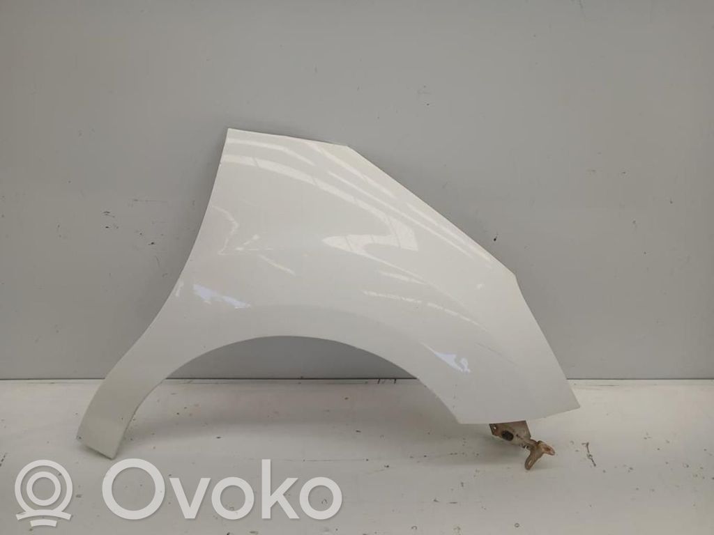 Citroen C3 Etulokasuojan reuna 