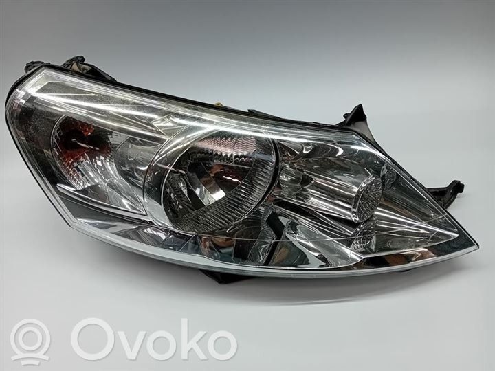 Peugeot Expert Lampa przednia 