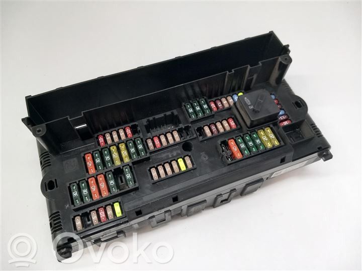 BMW 6 F12 F13 Sicherungskasten Relaiskasten