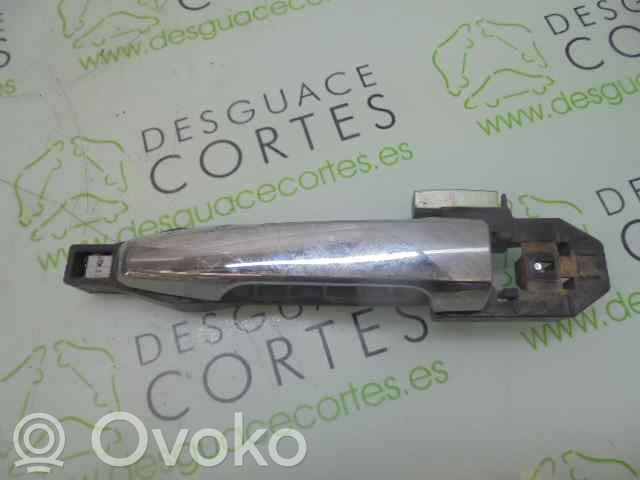 Mitsubishi L200 Manecilla externa puerta trasera