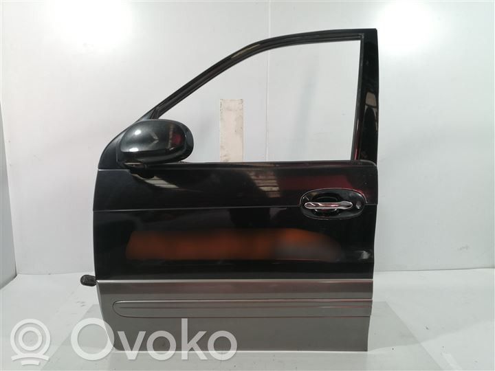 KIA Carnival Puerta delantera
