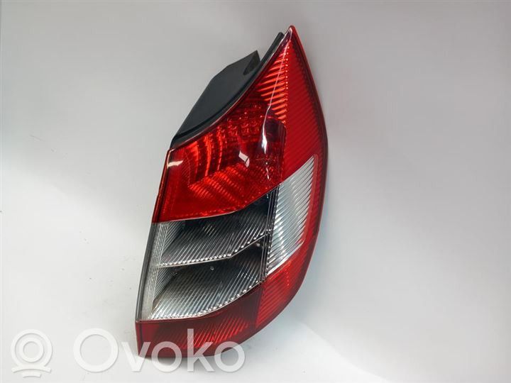 Renault Scenic II - Grand scenic II Aizmugurējais lukturis virsbūvē