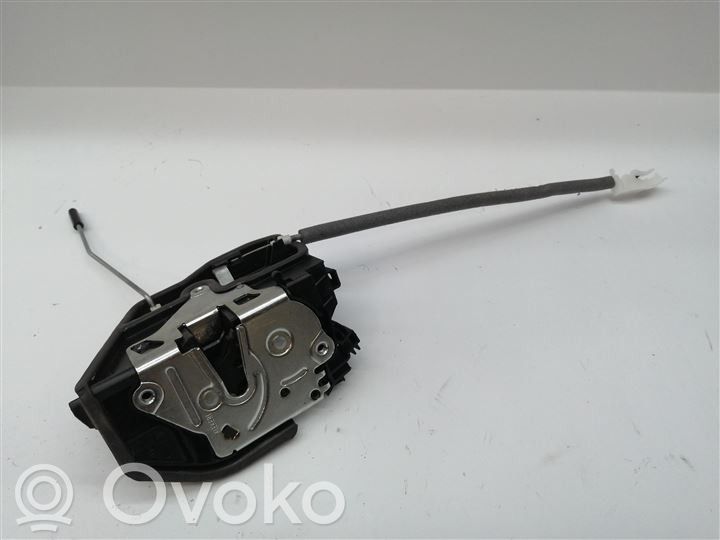 BMW 3 F30 F35 F31 Zamek drzwi tylnych 