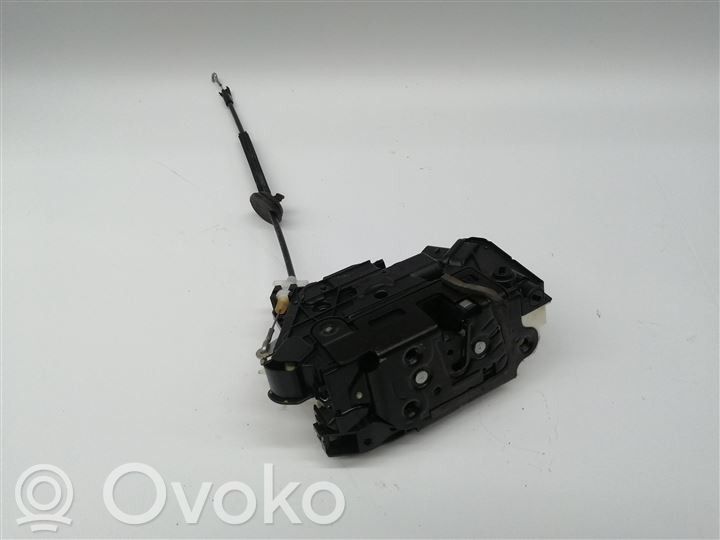 Volkswagen Tiguan Zamek drzwi tylnych 
