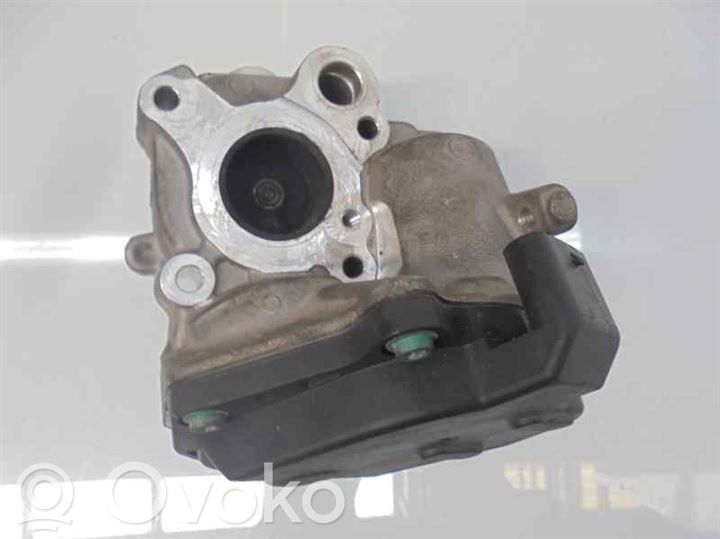 Mercedes-Benz GLA W156 X156 Клапан EGR