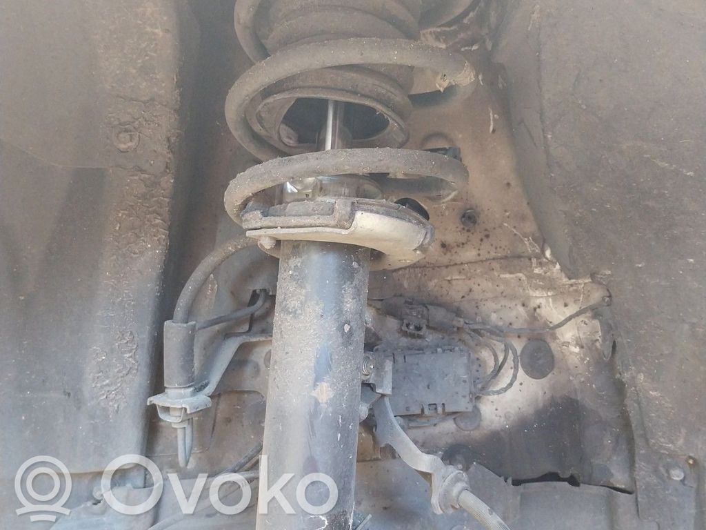 BMW 1 E81 E87 Priekinis amortizatorius su spyruokle 