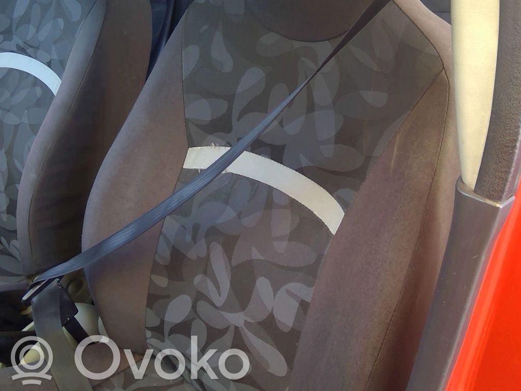 Suzuki Alto Cinturón delantero 
