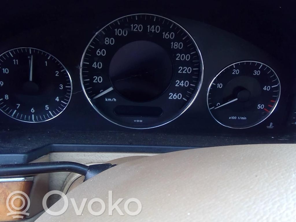 Mercedes-Benz E W211 Speedometer (instrument cluster) 