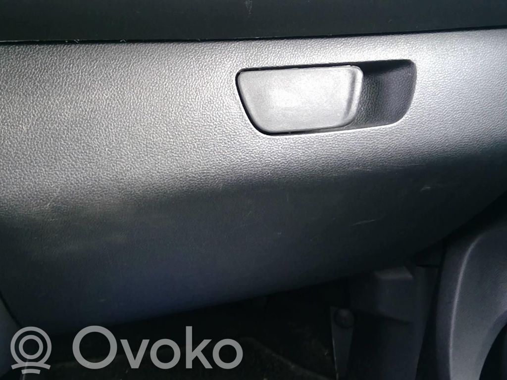 Dacia Spring Daiktadėžės (bordačioko) komplektas 