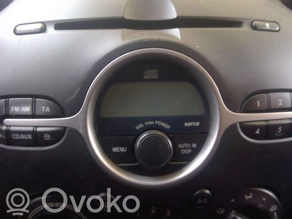 Mazda 2 Radio / CD/DVD atskaņotājs / navigācija 