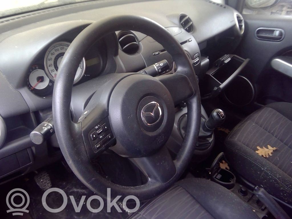 Mazda 2 Руль 