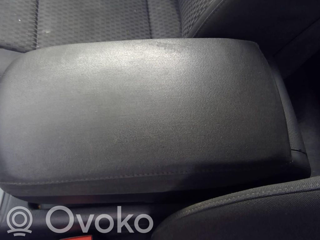 Audi A6 S6 C6 4F Reposabrazos 