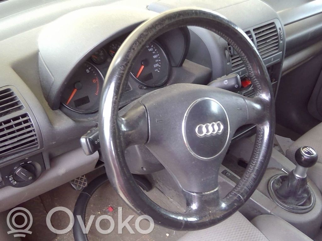 Audi A2 Stūre 
