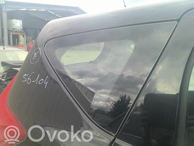 Rear side window   833003VV0D