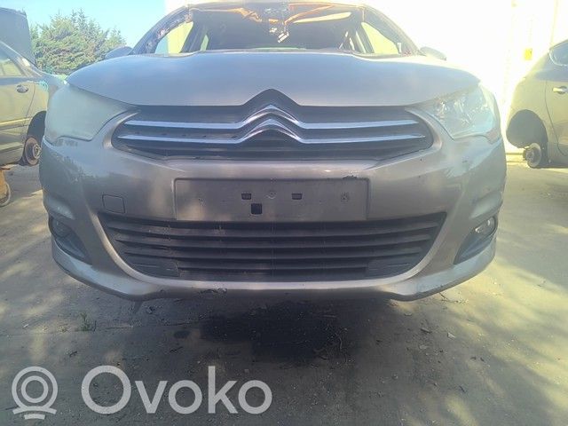 Citroen C4 II Parachoques delantero 