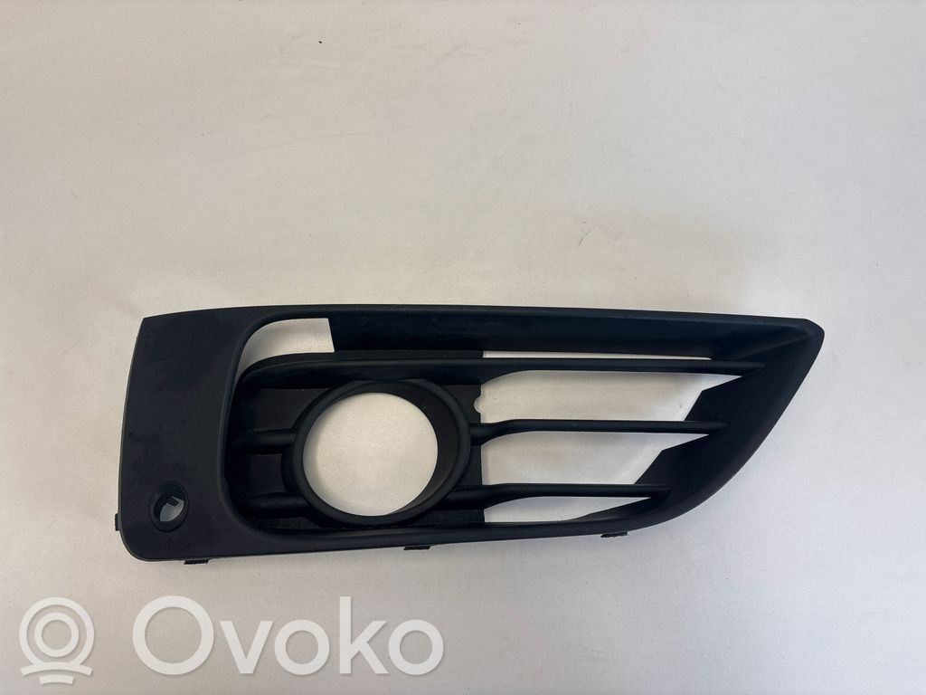 BMW 2 F46 Krata halogenu 
