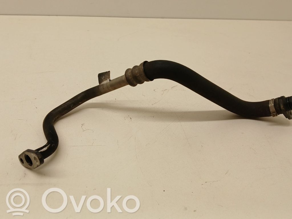 BMW 2 F46 Przewód olejowy smarowania turbiny 
