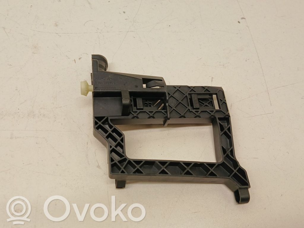 BMW 2 F46 Element lampy przedniej 