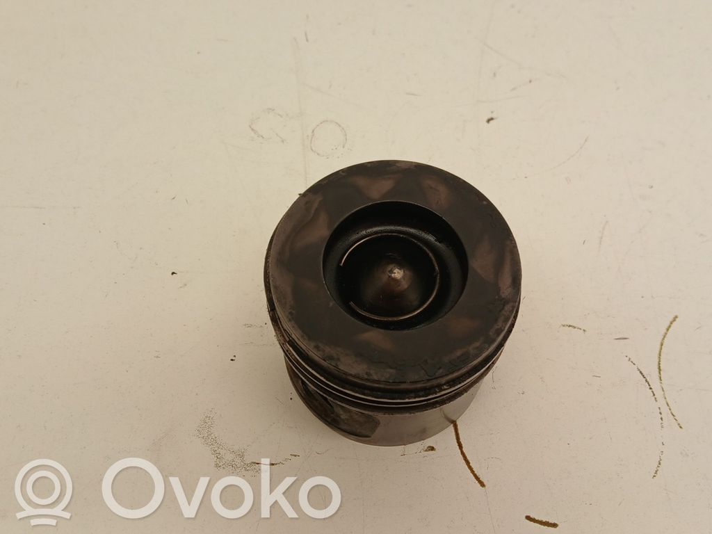 BMW 3 E90 E91 Piston 