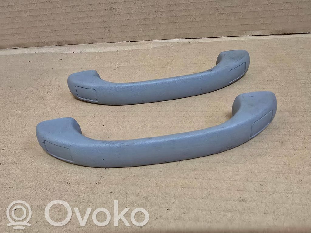 Suzuki Ignis Asidero interior delantero 